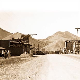 Griffin Butte looms over Main Street, Ketchum, 1938. photo courtesy the Community Library Regional History Department